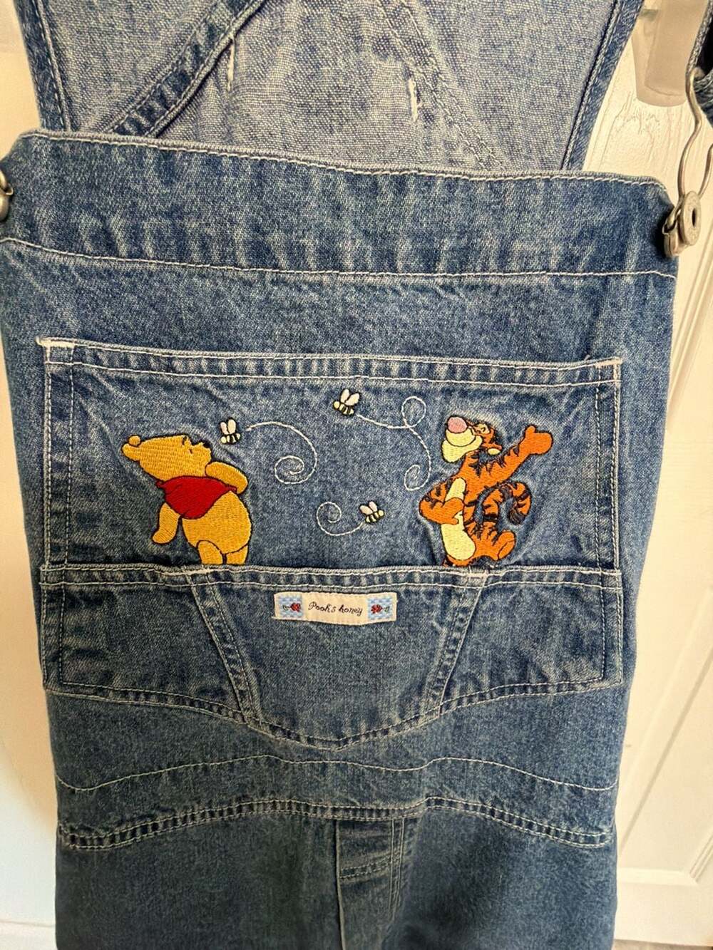 Disney Pooh Woman Vintage Winnie the Pooh & Tigger Denim Short Overalls Size 24W - Picture 3 of 9